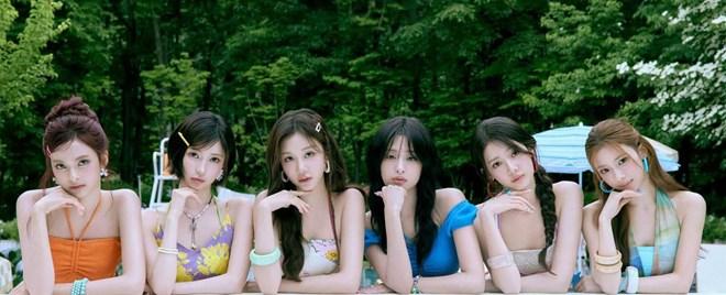 Baby Monster gây ấn tượng với MV mùa hè “I Like It”