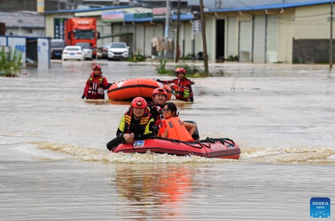 Trung Quốc cảnh báo cao điểm bão tháng 7, nguy cơ Ba Vì tiến sâu vào đất liền