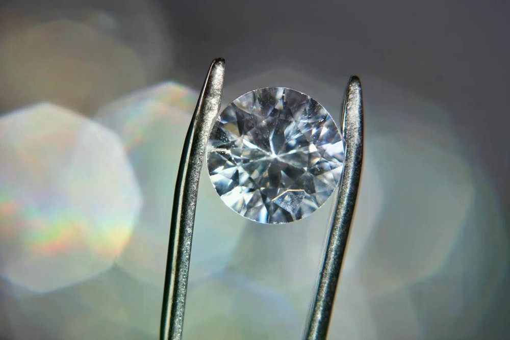 Công ty sản xuất kim cương nhân tạo Power Diamond chứng kiến lợi nhuận tăng gấp ba lần trong khi De Beers cảnh báo về những thách thức "kéo dài" trên thị trường đá quý tự nhiên. Ảnh: SCMP. a4dc1d59-681e-4544-9c60-19c48c7cca69-c3d9441e.jpg