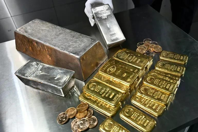 Ảnh minh họa: Theo Al Jazeera. 2026-01-28t135228z-1432587036-rc2caja9gi69-rtrmadp-3-global-precious-germany-gold-1770089177.jpg