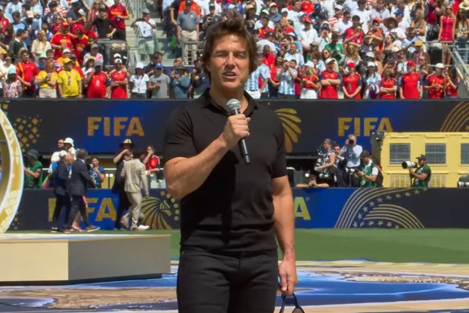 Tom Cruise gây ấn tượng với bài phát biểu tại lễ bế mạc World Cup 2026