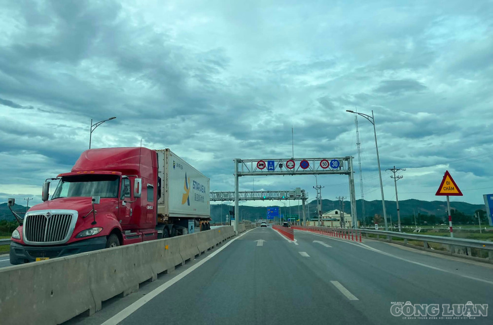 Thu phí 5 dự án thành phần cao tốc Bắc - Nam đoạn từ Bãi Vọt (Hà Tĩnh) đến Cam Lộ (Quảng Trị). clo_br_thu-phi-cao-toc.jpg