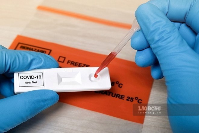 Lý do COVID-19 và cúm mùa có xu hướng tăng giữa cao điểm du lịch hè