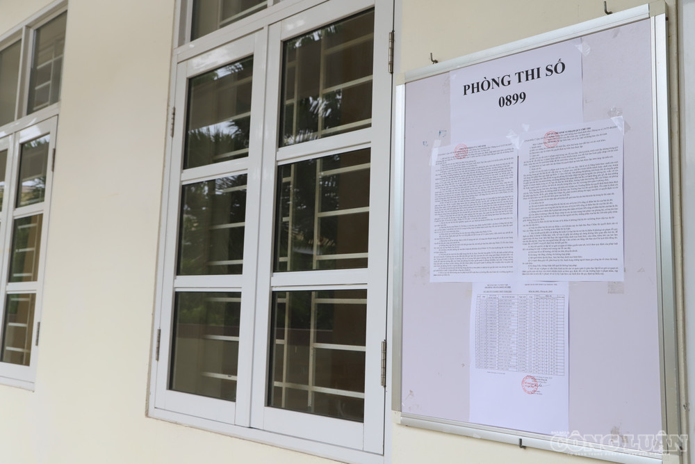 Theo lộ trình dự kiến, từ năm 2027, một số địa phương đủ điều kiện sẽ bắt đầu tổ chức thi trên máy tính song song với thi trên giấy. clo_br_img-4308.jpg