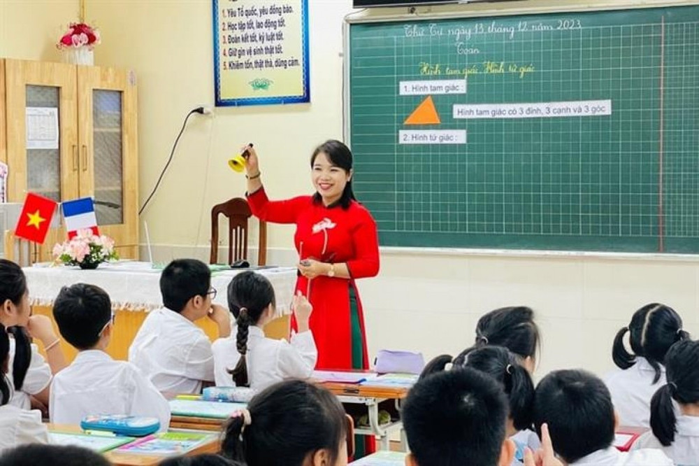 Cơ cấu, số lượng và chế độ đối với hiệu trưởng, hiệu phó khi sáp nhập trường học. Ảnh minh họa - Huyền Anh 1000029785.jpg