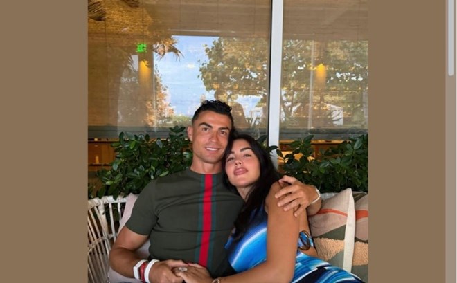 Ronaldo kết hôn với Georgina Rodriguez