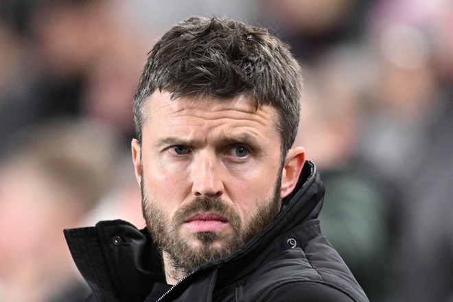 Nhiệm vụ bất khả thi của Michael Carrick tại Man United
