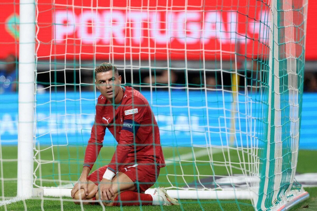 Ronaldo đang gây tranh cãi ở tuyển Bồ Đào Nha.  Ảnh: AFP