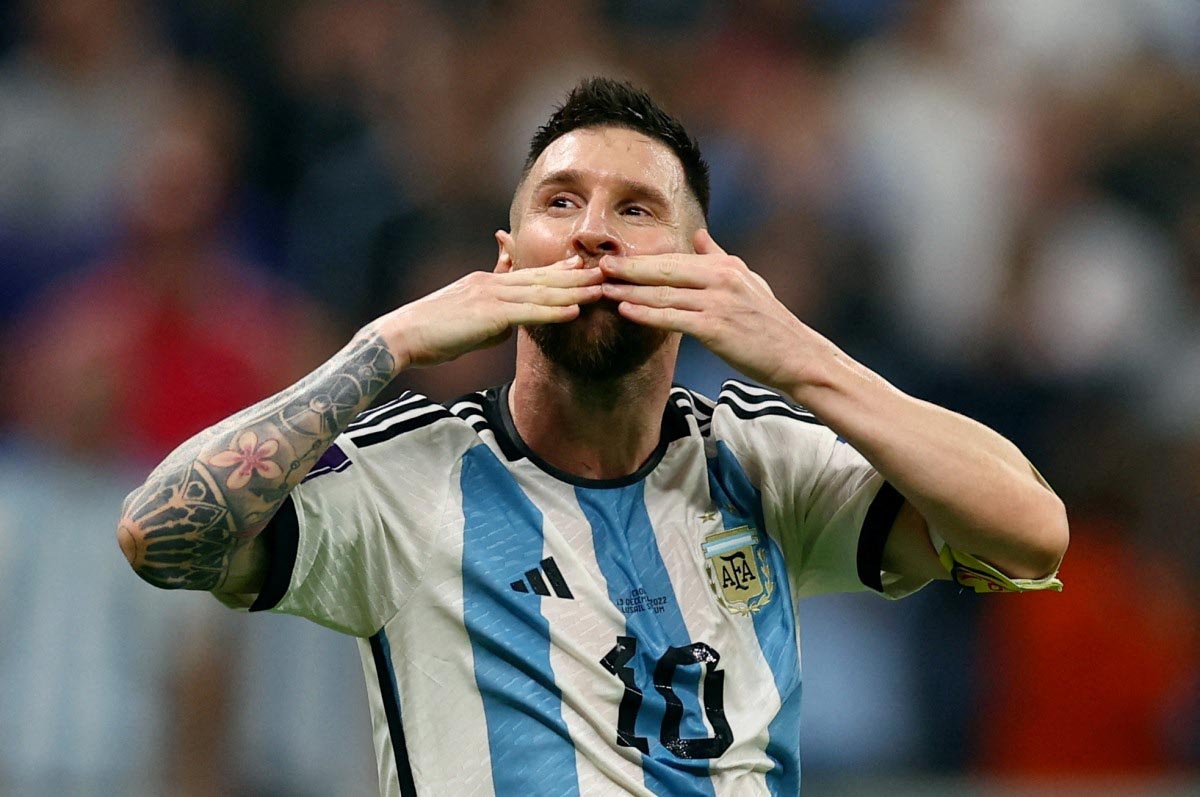 Messi chia tay Argentina