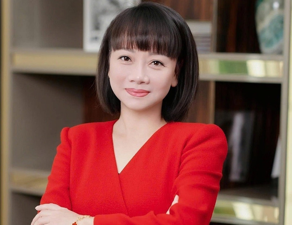 tctdvn-chan-dung-ba-pham-thuy-hang-nu-ty-phu-usd-moi-cua-viet-nam.jpg