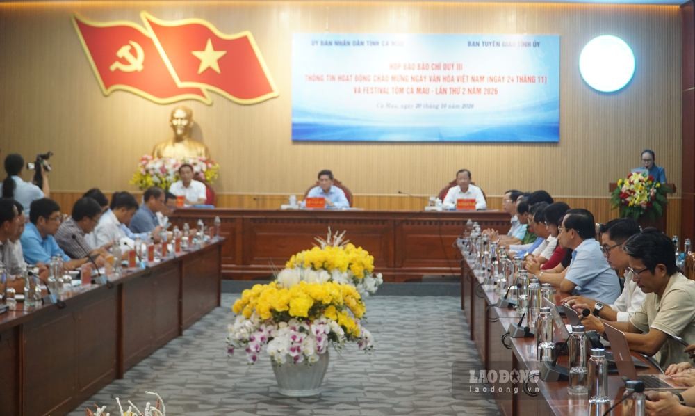 Tại buổi họp báo quý III, năm 2026 ngày 20.10.2026, đại diện Sở Nông nghiệp và Môi trường Cà Mau cho biết hiện đang chọn nhà thầu để làm nhà máy xử lý nước và đường ống dẫn nước đến hộ dân. Ảnh: Nhật Hồ.