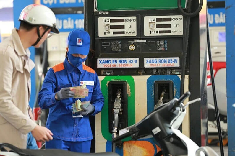 Giá xăng dầu hôm nay 27/10: Giá nhiên liệu lao dốc, xăng dầu cùng giảm